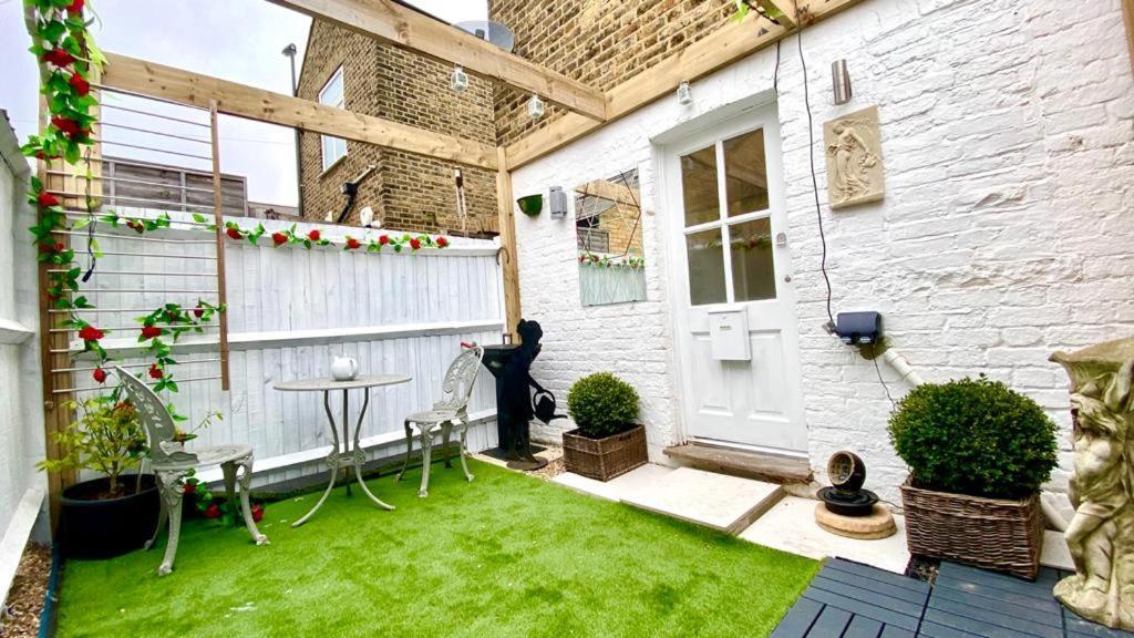 Modern And Cosy Studio Flat ロンドン エクステリア 写真